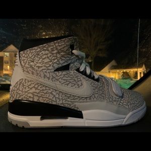 11.5 men’s air Jordan legacy 312